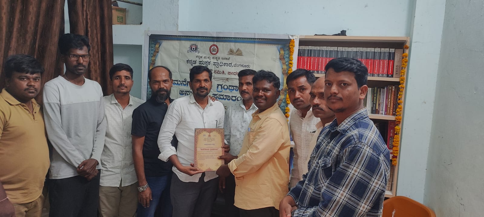 ಸಮಾಜದಲ್ಲಿ ಸಕಾರಾತ್ಮಕ ಬದಲಾವಣೆಯನ್ನು ತರಲು ಪುಸ್ತಕಗಳ ಪಾತ್ರ ಅತ್ಯಂತ ಮಹತ್ವದ್ದಾಗಿದೆ ಎಂದು ದಲಿತ ಯೂನಿಟಿ ಮ್ಯೂಮೆಂಟ್ ಸಂಸ್ಥಾಪಕ ವಿನೋದ ರತ್ನಾಕರ್ ಹೇಳಿದರು.